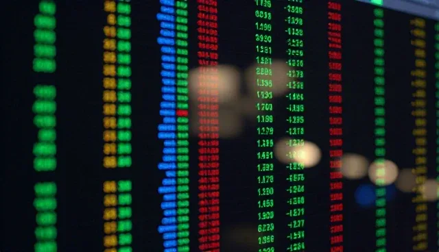 数据驱动下的品牌建设:管理咨询业务的转型路径